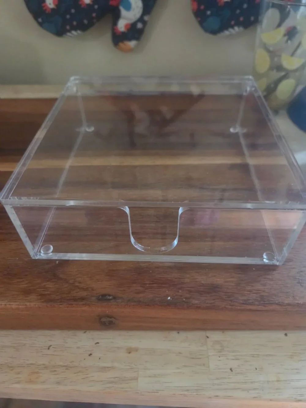N/A clear acrylic